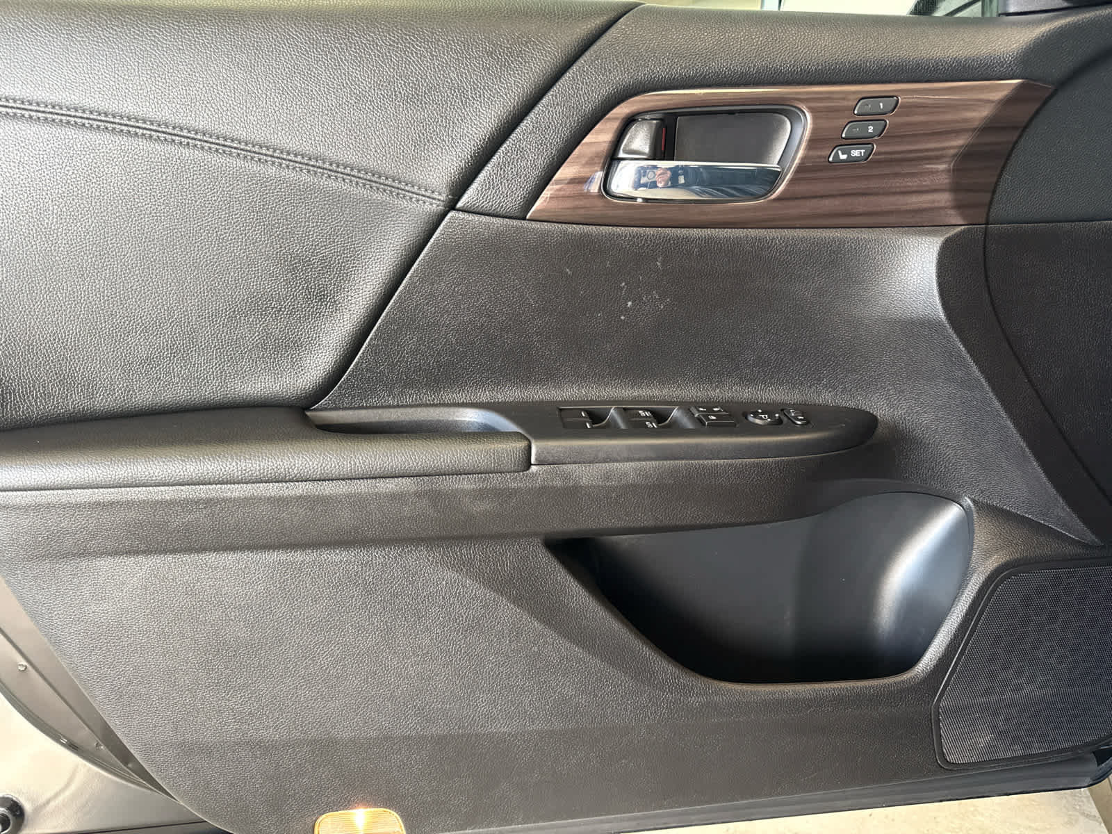 Used 2017 Honda Accord Touring image 6