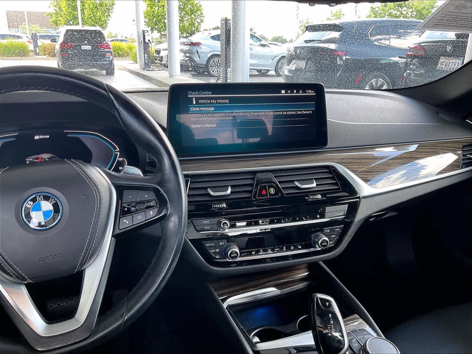 Used 2023 BMW 530e w/ Convenience Package RWD image 8