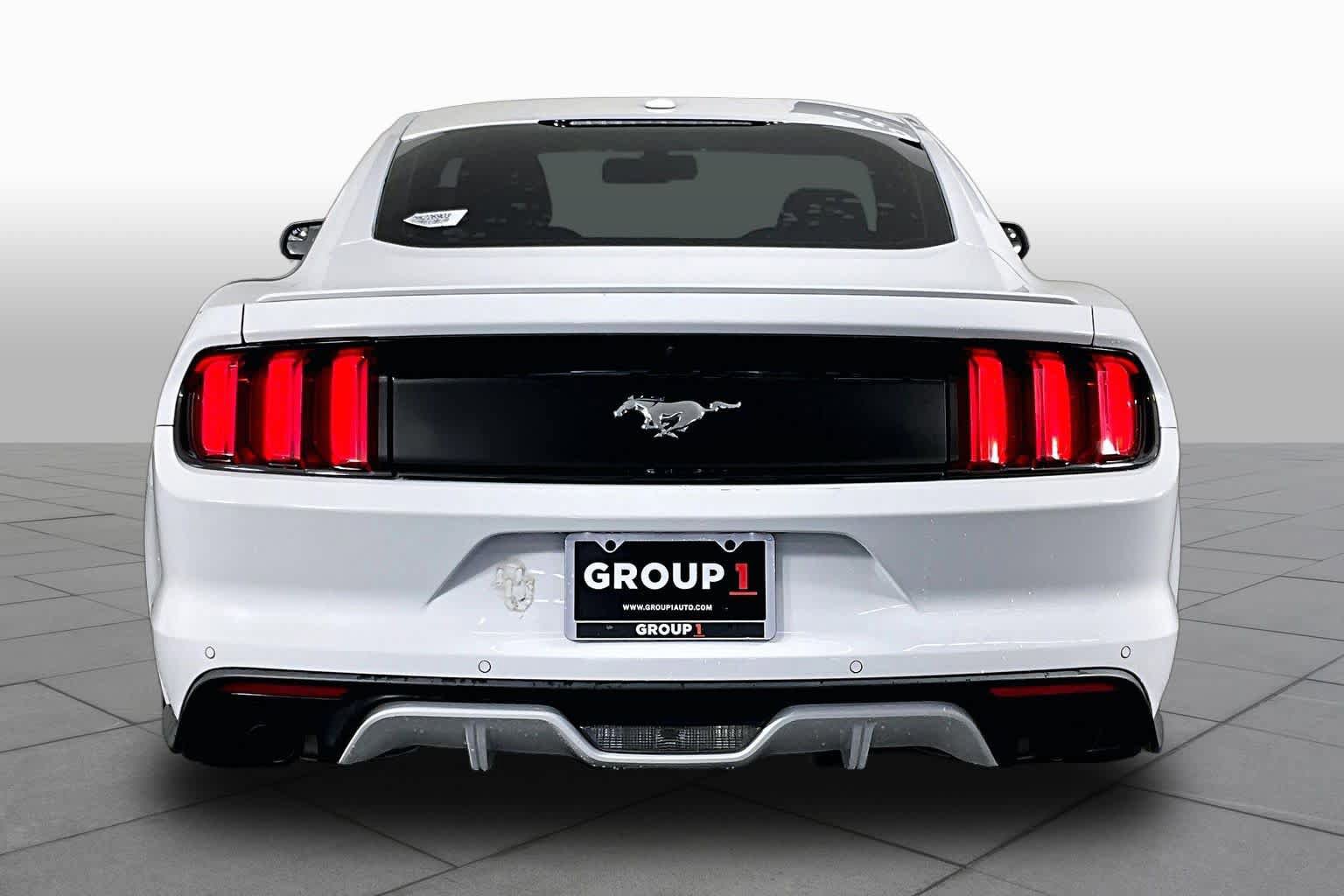 Used 2017 Ford Mustang Premium RWD image 5