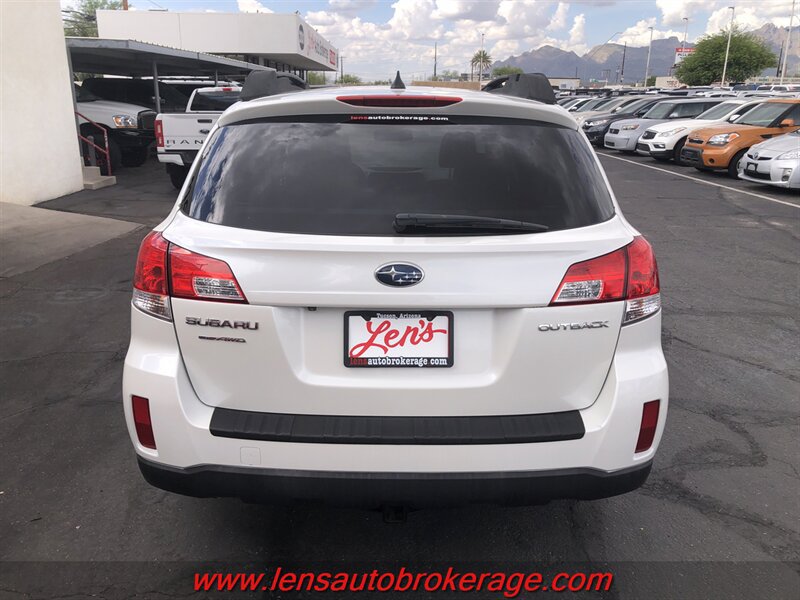 Used 2013 Subaru Outback 2.5i Limited AWD/4WD image 7