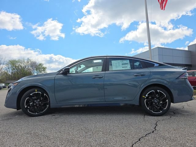 New 2026 Nissan Sentra SR w/ SR Premium Package FWD image 14