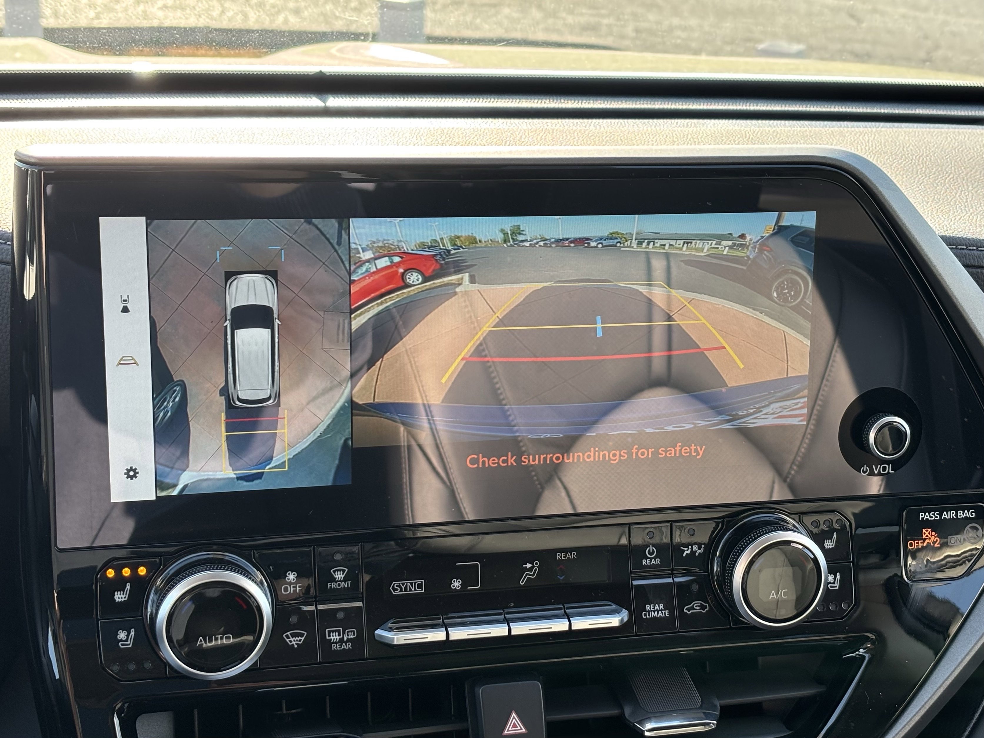 New 2026 Toyota Highlander Limited image 15