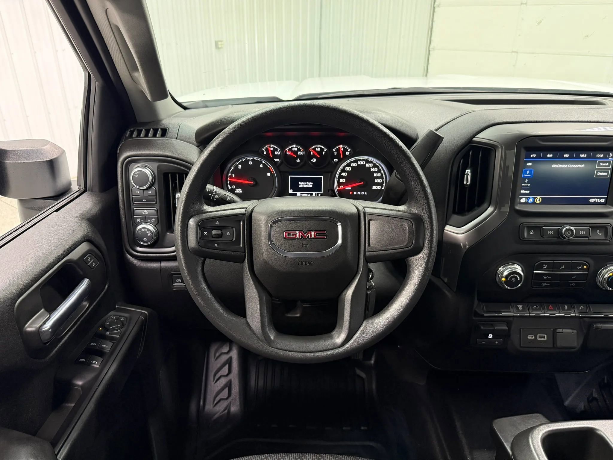 Used 2022 GMC Sierra 2500 Pro w/ Convenience Package AWD/4WD image 18
