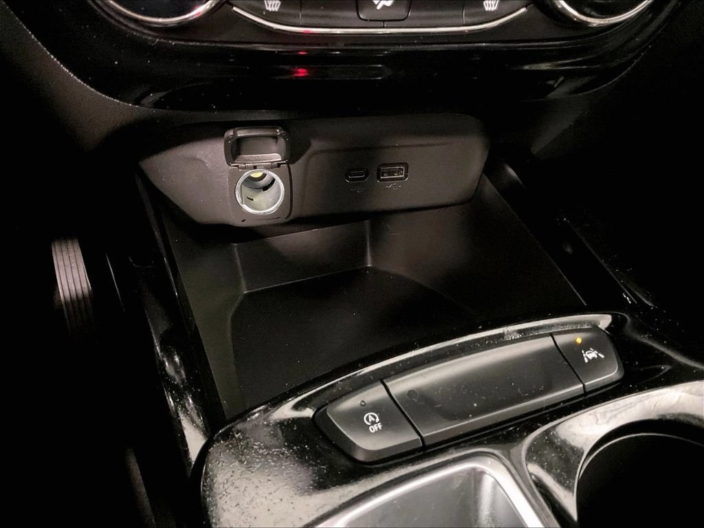 Used 2024 Chevrolet Trax ACTIV w/ Driver Confidence Package FWD image 27