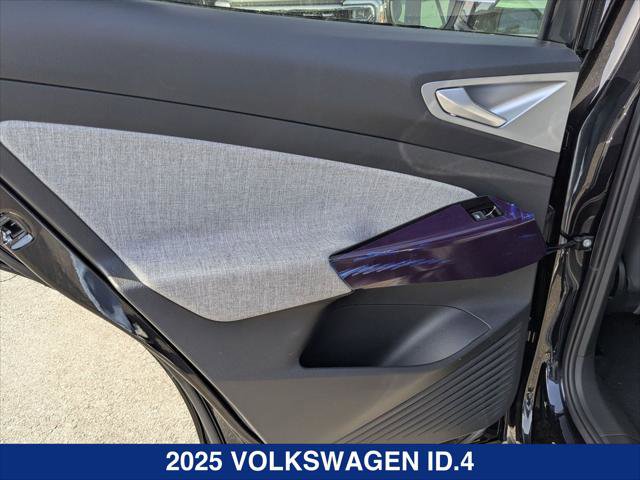 New 2025 Volkswagen ID.4 Pro image 16