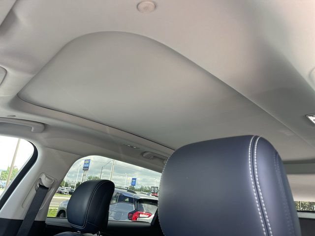 Used 2025 Lincoln Nautilus Reserve AWD/4WD image 22
