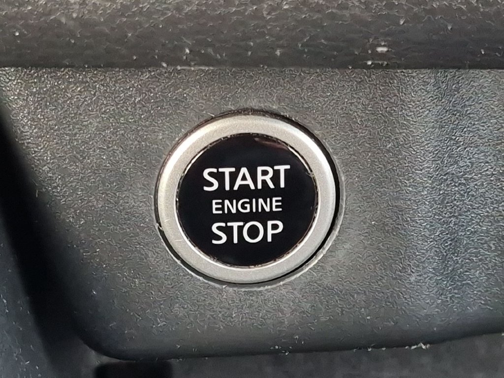 Used 2023 Nissan Rogue S FWD image 16