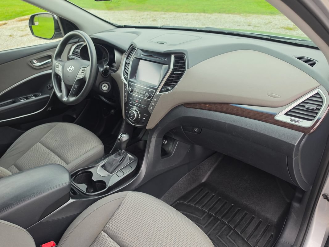 Used 2019 Hyundai Santa Fe XL SE AWD/4WD image 19