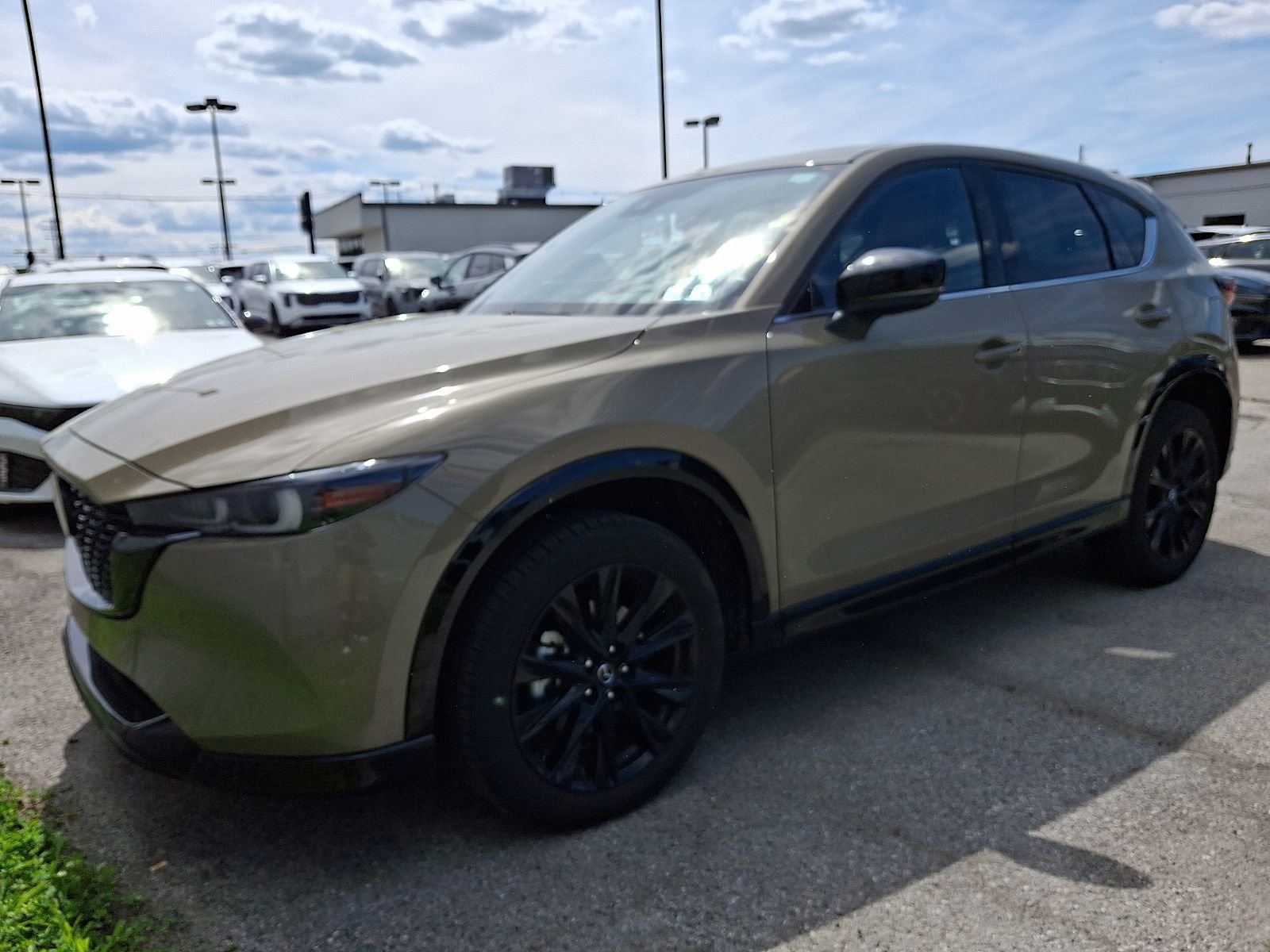 Used 2024 MAZDA CX-5 Carbon Edition AWD/4WD image 2