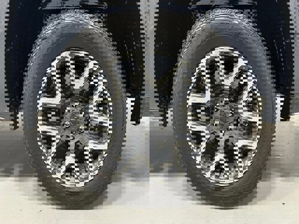 Used 2025 RAM 1500 Laramie image 62