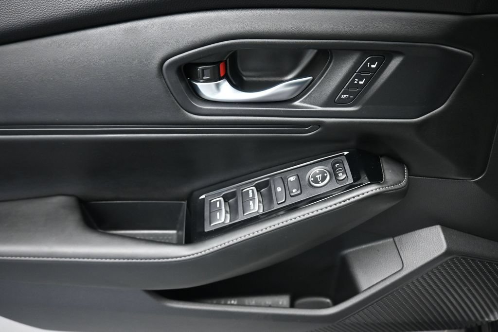 Used 2023 Honda Accord Touring image 10
