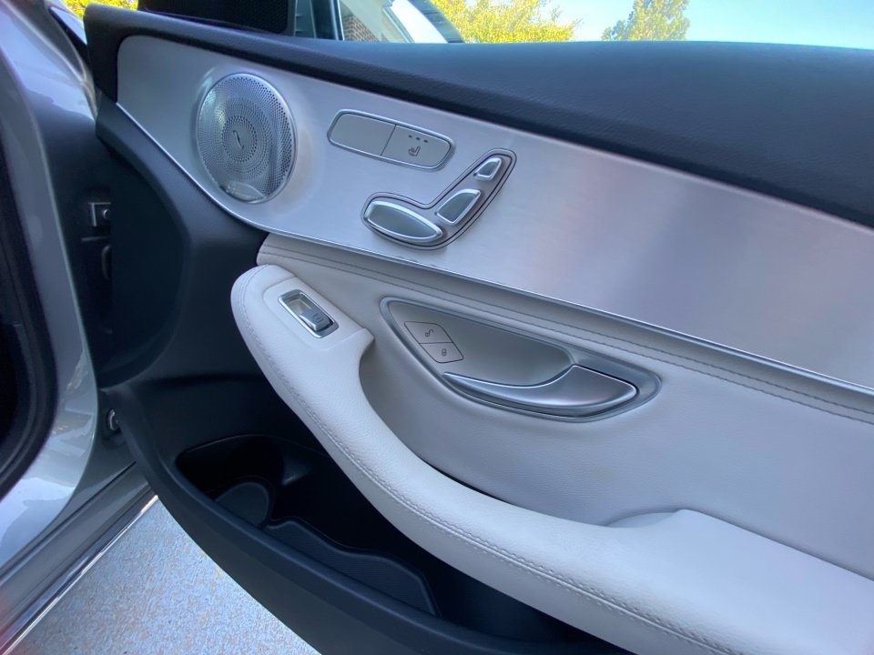 Used 2015 Mercedes-Benz C 300 4MATIC Sedan image 31