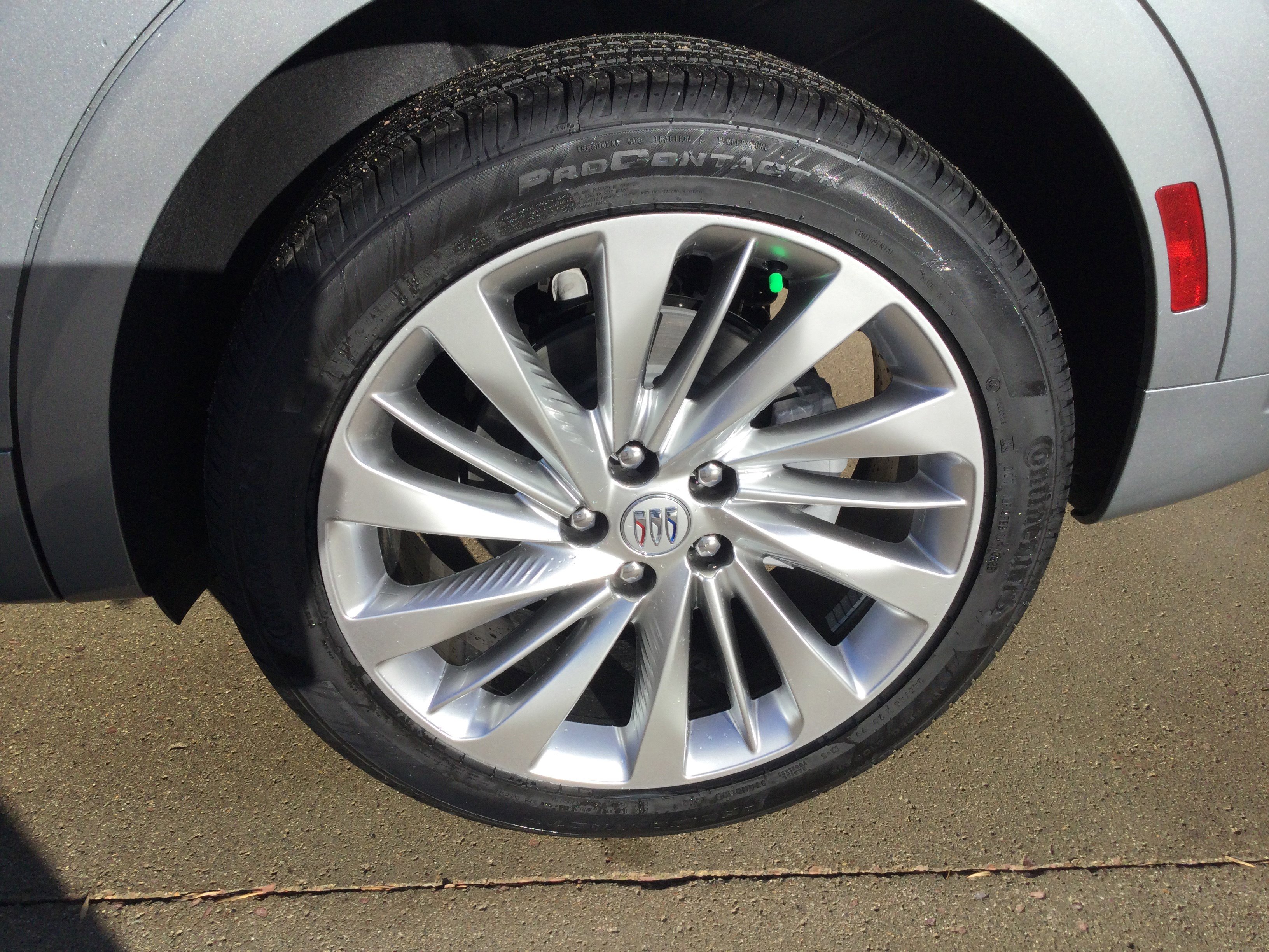 New 2026 Buick Envision Avenir image 5