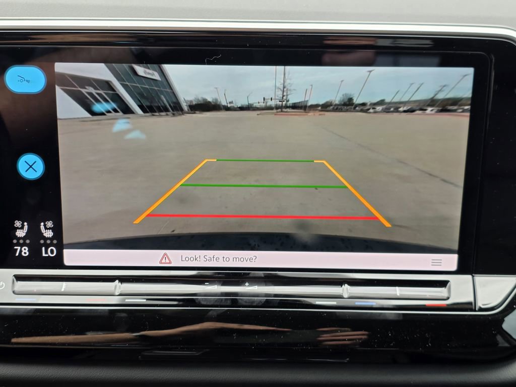 New 2026 Volkswagen Atlas SE image 13