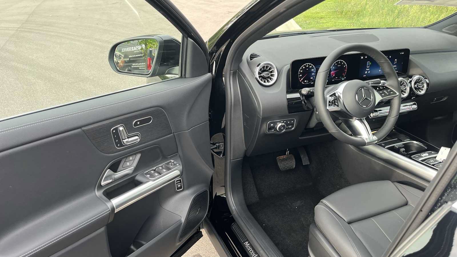 New 2026 Mercedes-Benz GLA 250 4MATIC image 16