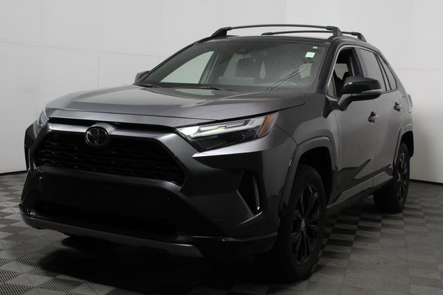 Used 2025 Toyota RAV4 XSE image 3