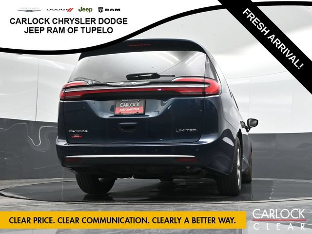 Used 2023 Chrysler Pacifica Limited FWD image 45