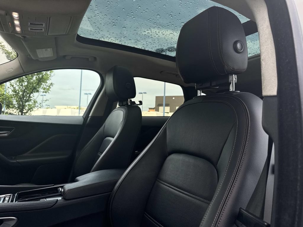 Certified 2020 Jaguar F-PACE Prestige AWD/4WD image 20