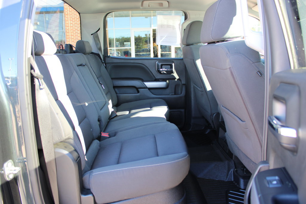 Certified 2018 Chevrolet Silverado 1500 LT w/ All Star Edition AWD/4WD image 38