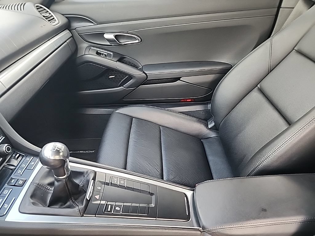 Used 2017 Porsche 718 Cayman S RWD image 11