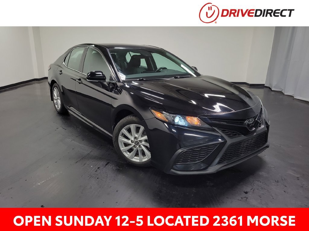 Used 2023 Toyota Camry SE