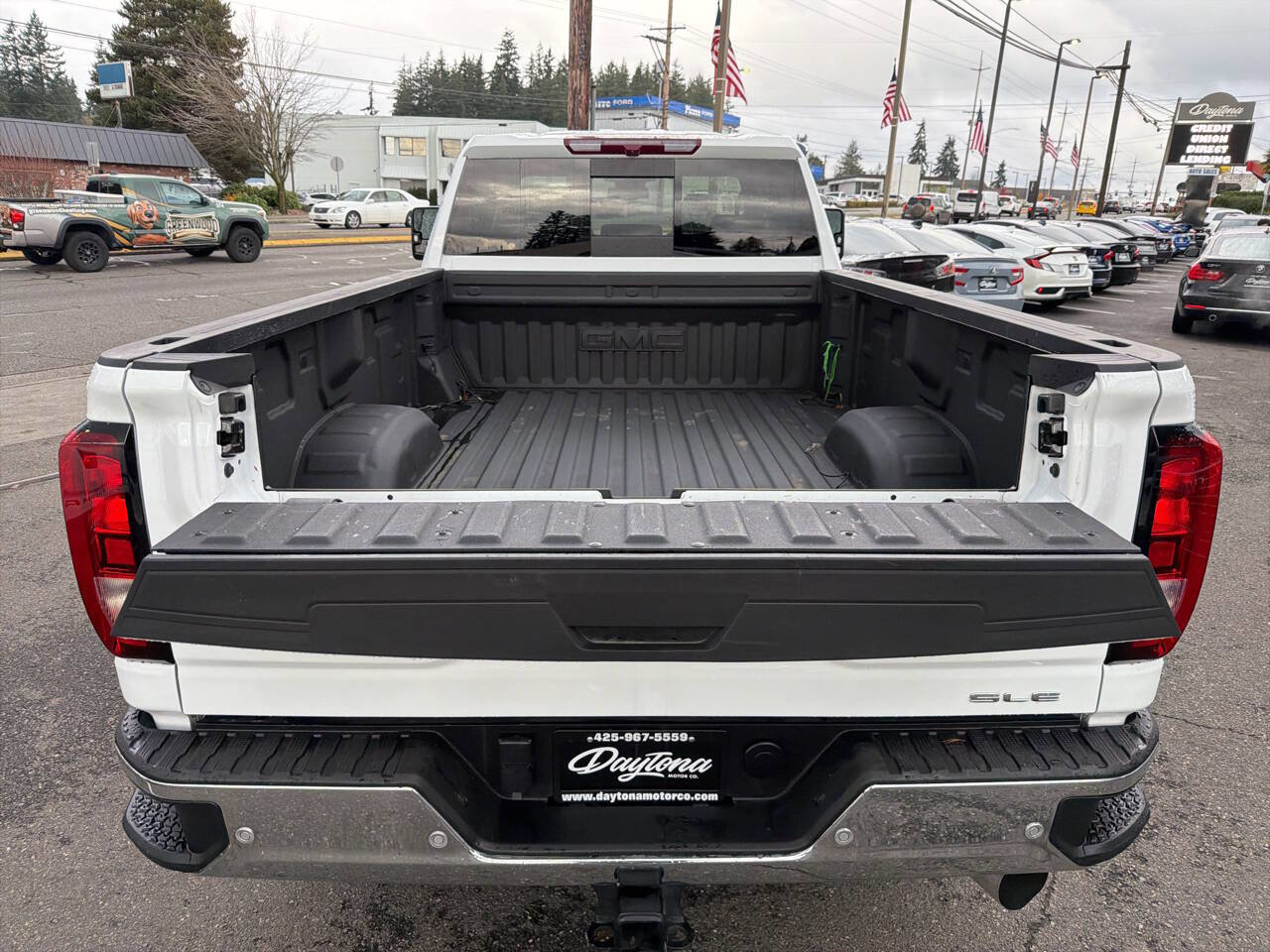 Used 2024 GMC Sierra 2500 SLE w/ SLE Value Package; image 7