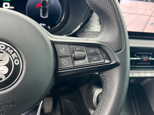 Used 2024 Alfa Romeo Tonale Ti AWD/4WD image 22