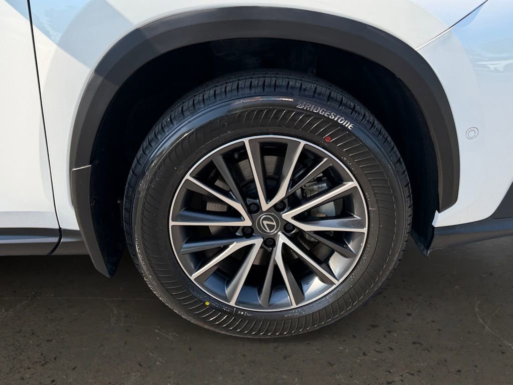 Used 2024 Lexus NX 350h AWD w/ Vision Package image 27
