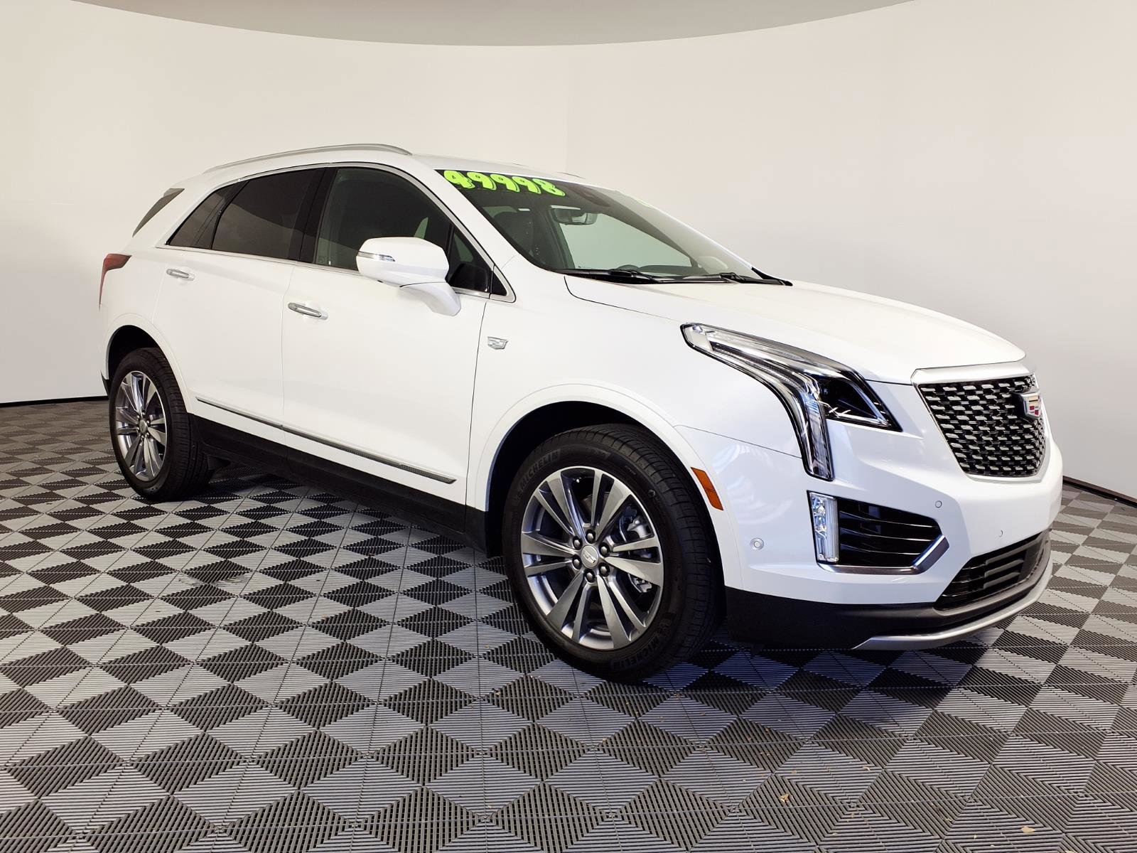 Used 2024 Cadillac XT5 Premium Luxury w/ Technology Package image 3