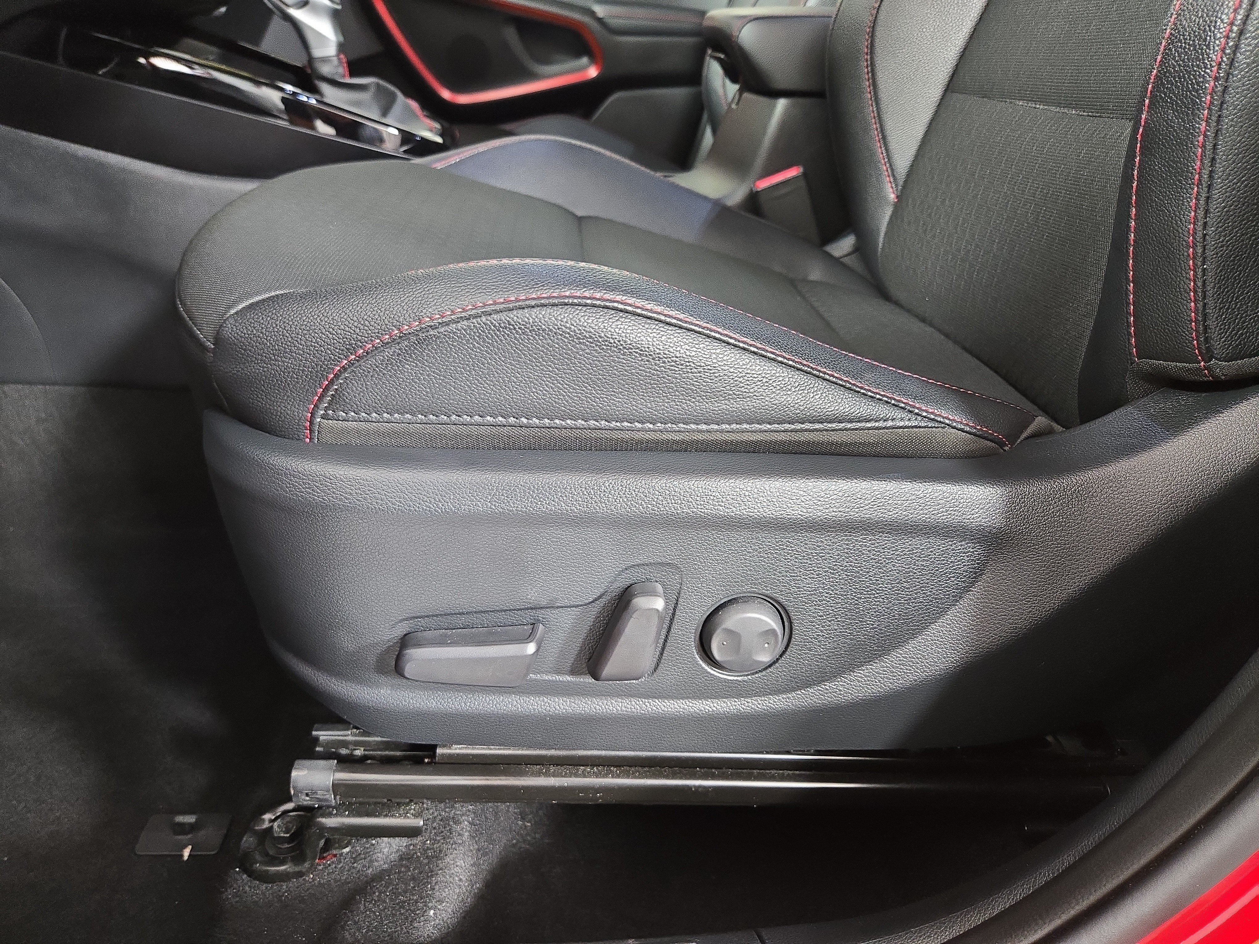 Used 2025 Kia Soul GT-Line w/ GT-Line Technology Package FWD image 31