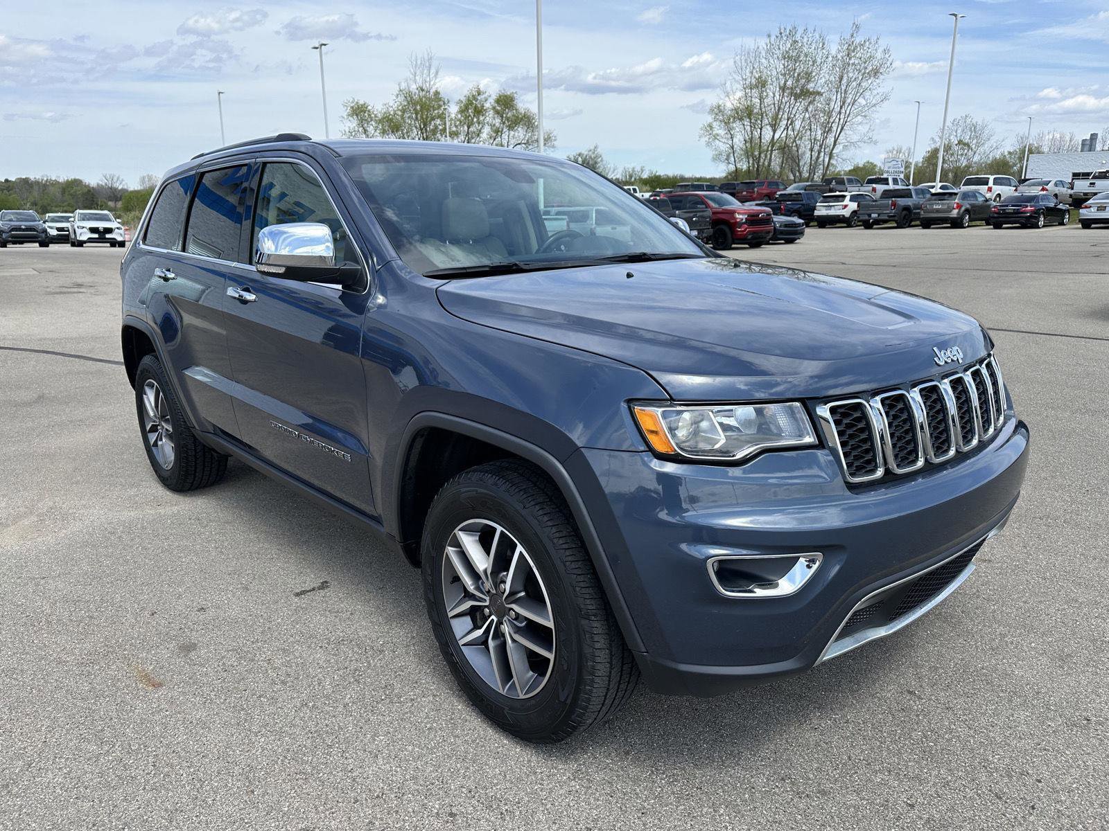 Used 2021 Jeep Grand Cherokee Limited AWD/4WD image 11