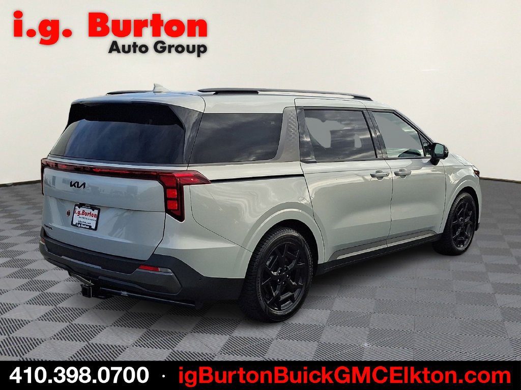 Used 2025 Kia Carnival SX w/ SX Dark Edition Package FWD image 6