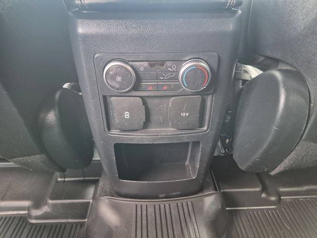 Used 2020 Ford Explorer XLT w/ Equipment Group 202A AWD/4WD image 17