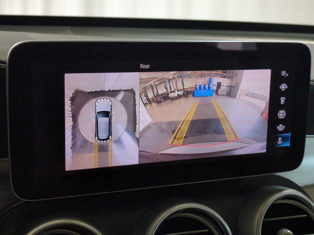 Used 2020 Mercedes-Benz GLC 300 w/ Parking Assistance Package image 32