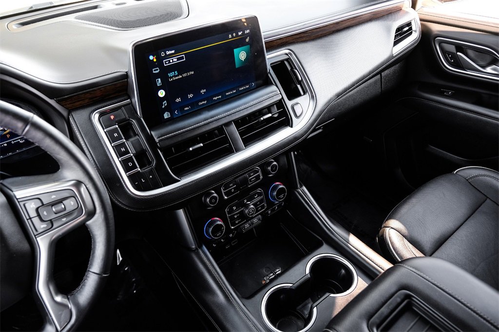 Used 2022 Chevrolet Suburban Premier image 21