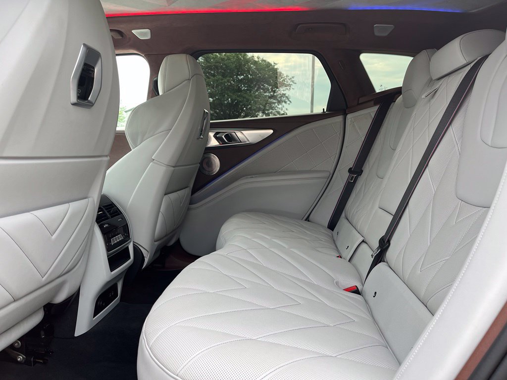 Certified 2023 BMW XM AWD/4WD image 24
