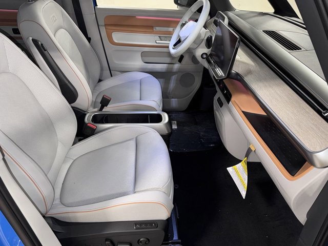 New 2025 Volkswagen ID. Buzz 1st Edition image 15