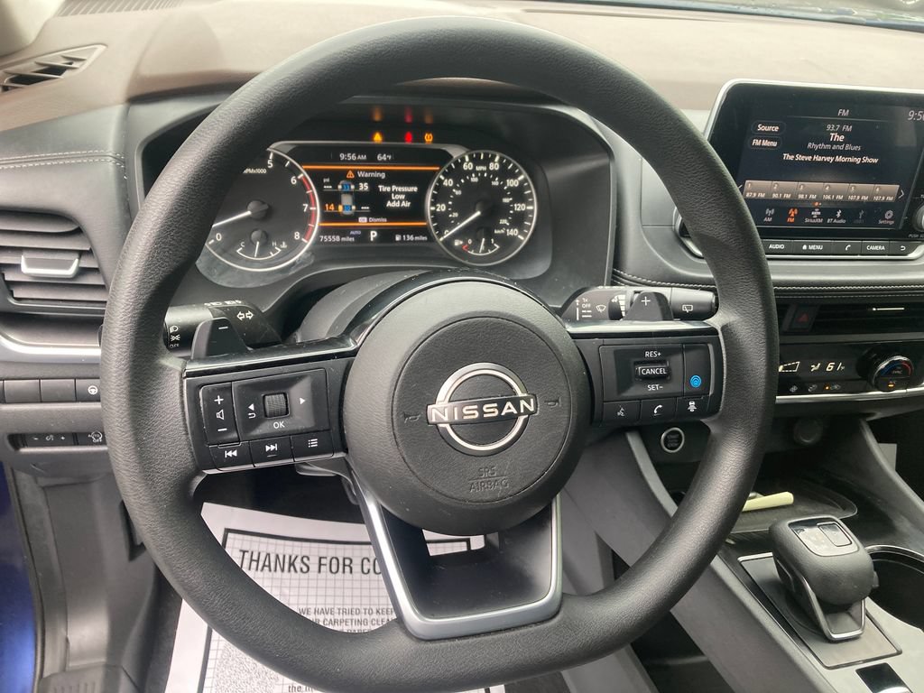 Used 2023 Nissan Rogue SV AWD/4WD image 18