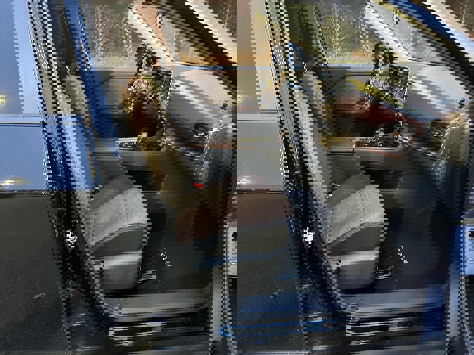 Used 2023 Nissan Rogue SV image 13