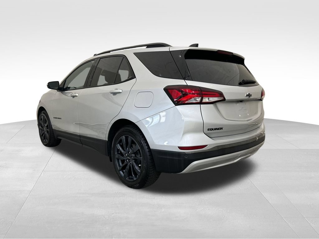 Used 2022 Chevrolet Equinox RS w/ RS Leather Package FWD image 3