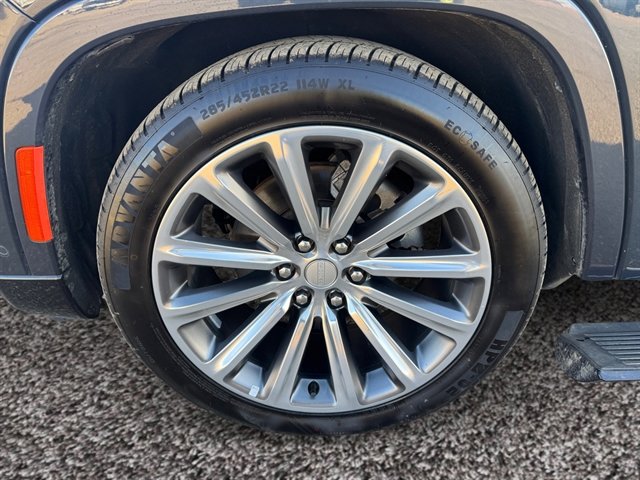 Used 2023 Jeep Grand Wagoneer L Series II image 14