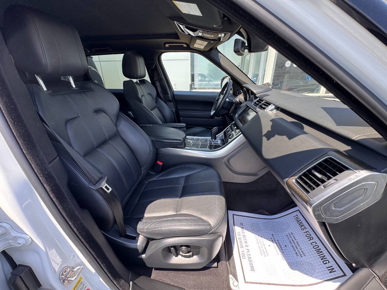 Used 2016 Land Rover Range Rover Sport SE AWD/4WD image 16