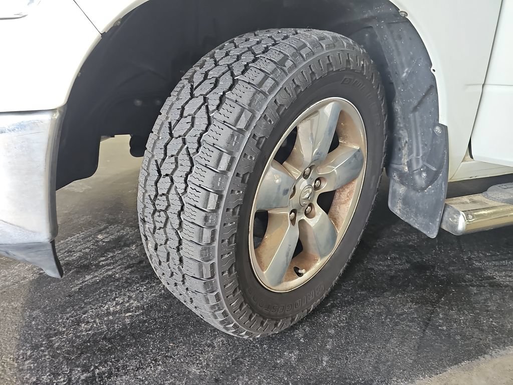 Used 2015 RAM 1500 Big Horn RWD image 31