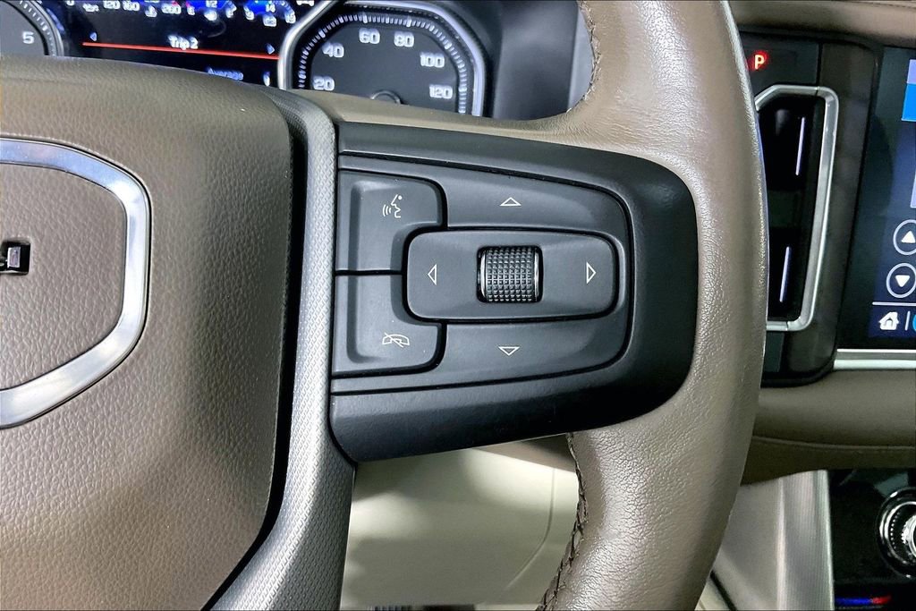 Used 2021 GMC Yukon Denali w/ Denali Ultimate Package image 29