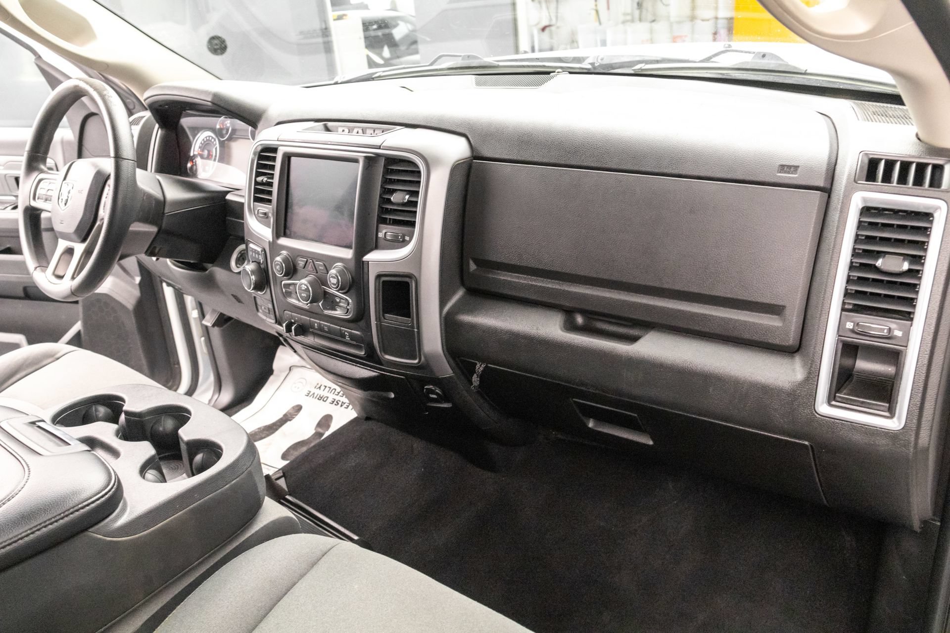 Used 2022 RAM 1500 Classic SLT w/ Electronics Group AWD/4WD image 39