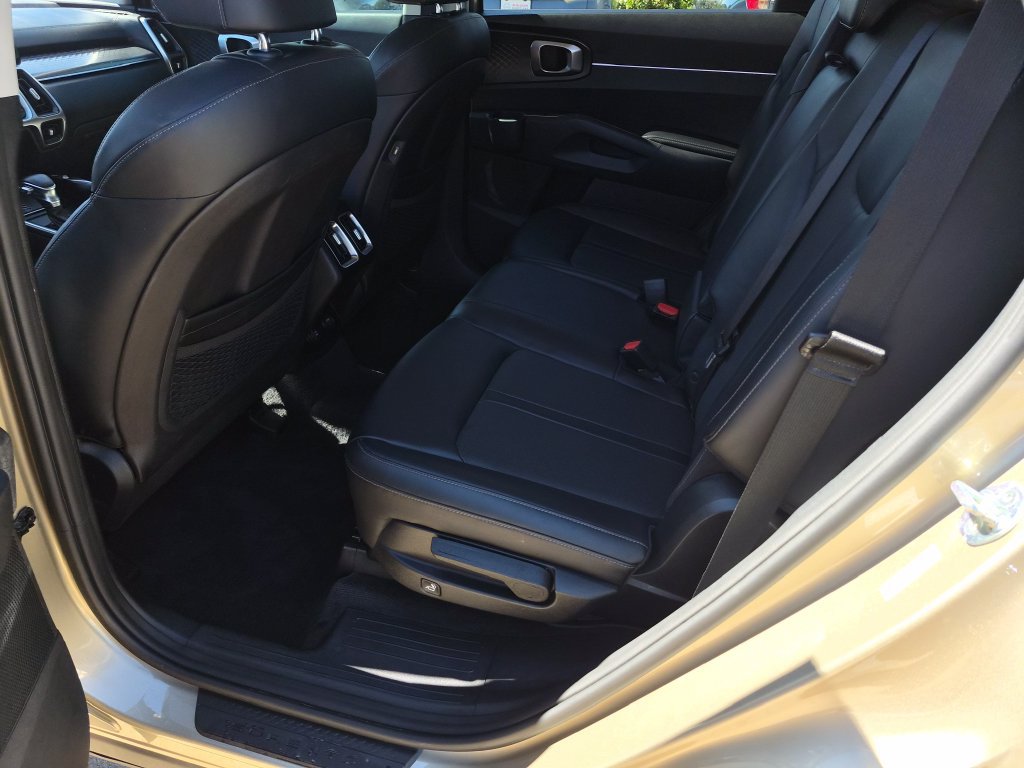 Used 2021 Kia Sorento S AWD/4WD image 9