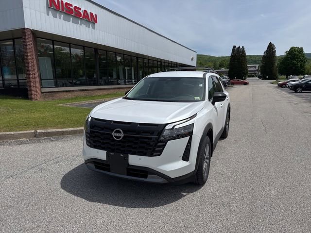 New 2026 Nissan Pathfinder SL AWD/4WD image 4