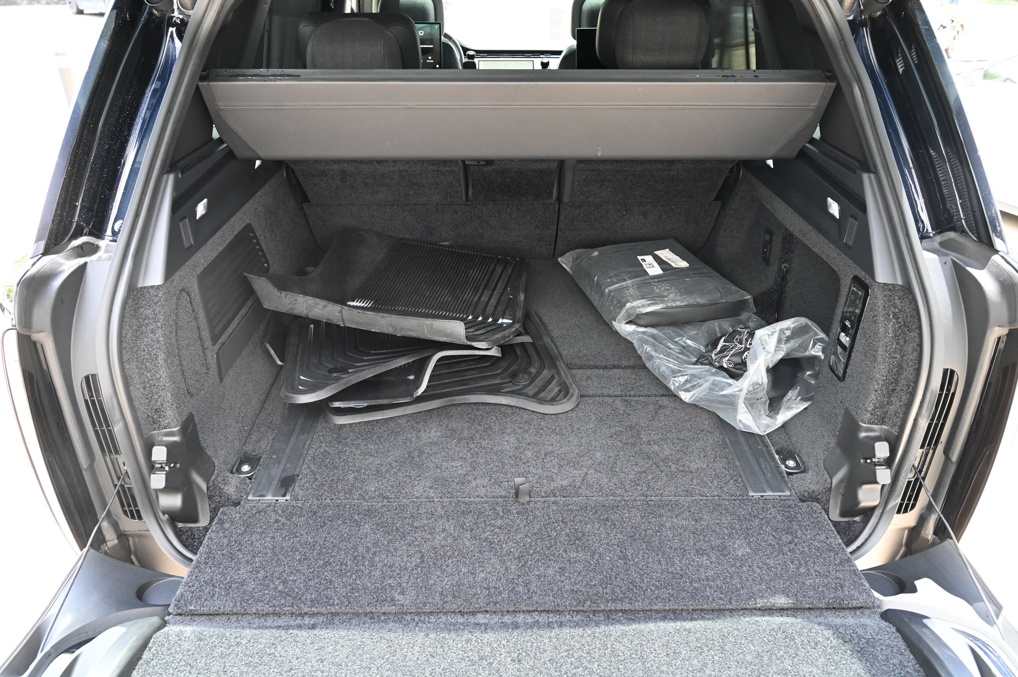 Used 2023 Land Rover Range Rover SV AWD/4WD image 49