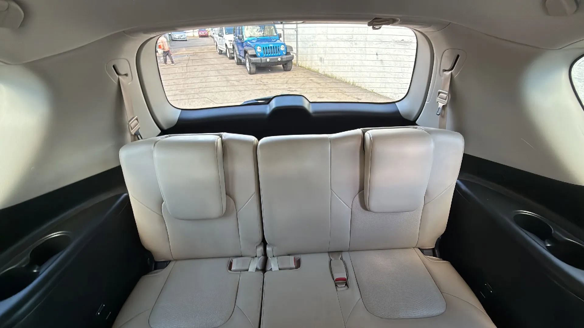 Used 2017 Nissan Armada SL image 29