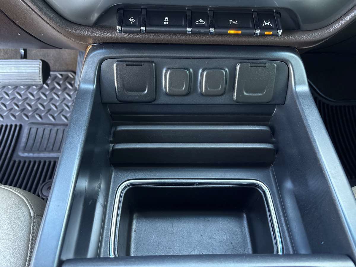 Used 2017 Chevrolet Silverado 1500 LTZ w/ LTZ Plus Package RWD image 25
